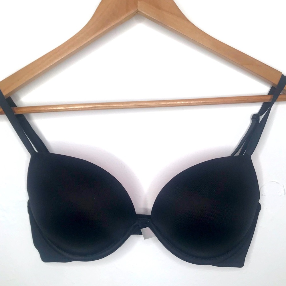 Victoria’s Secret PINK Wear Everywhere Black Super Push Up Bra 32D